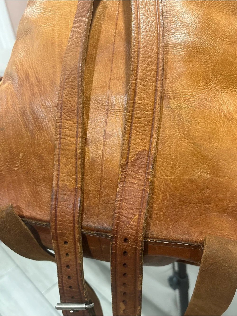 Vintage Brown Leather Men's Backpack - Classic Casual Carry